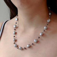 Alternating Pearl Necklace