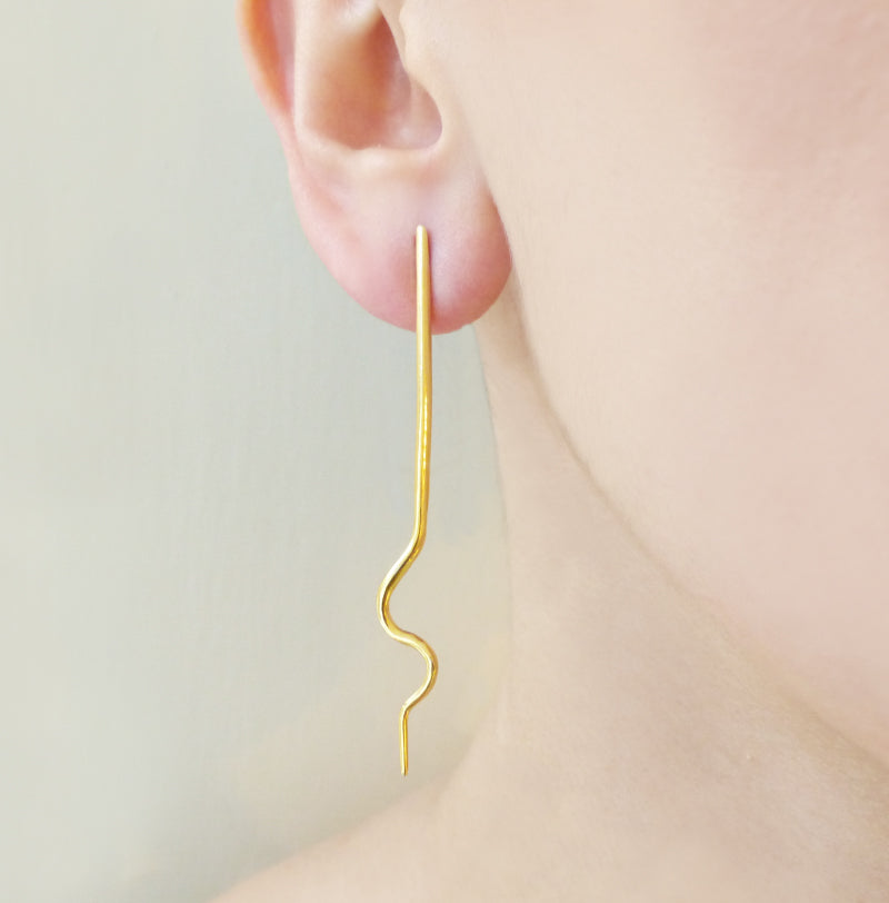 Wavy Spear Earrings